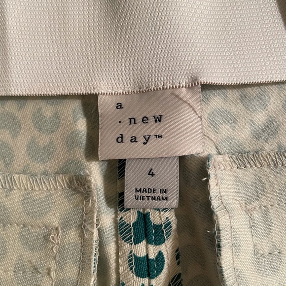 A New Day Slim Fit Ankle Pants Green and White - Picture 11 of 12